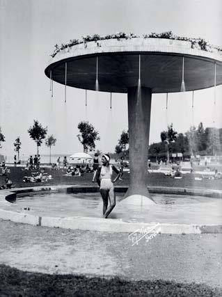 pilzförmigen Duschen, Genève-Plage, August 1933