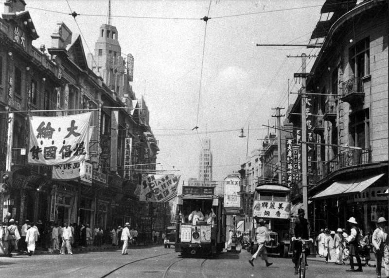 Nanking Road, 1920. Quelle: Virtual Shanghai.